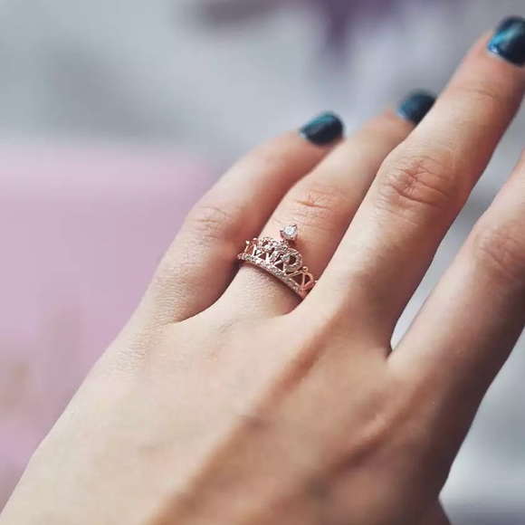 Lush Style Finds Jewelry - 🆕 TATIANA Rose Gold Crystal Crown Ring